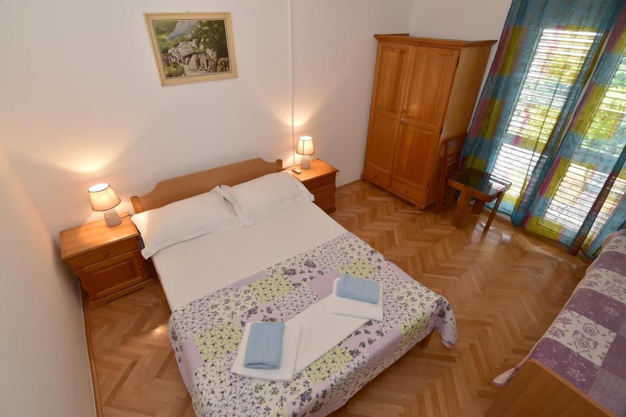 Apartments Dobrinic Makarska Esterno foto