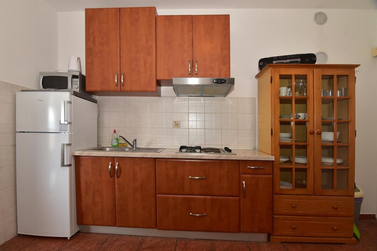 Apartments Dobrinic Makarska Esterno foto