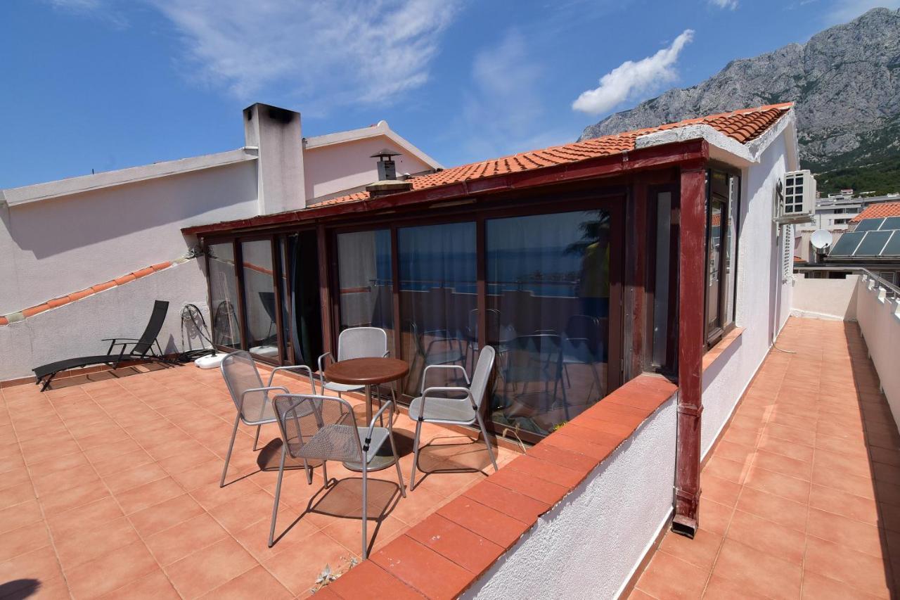 Apartments Dobrinic Makarska Esterno foto