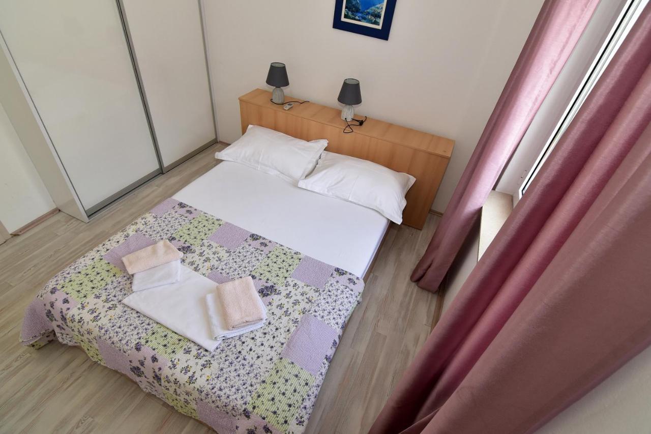 Apartments Dobrinic Makarska Esterno foto