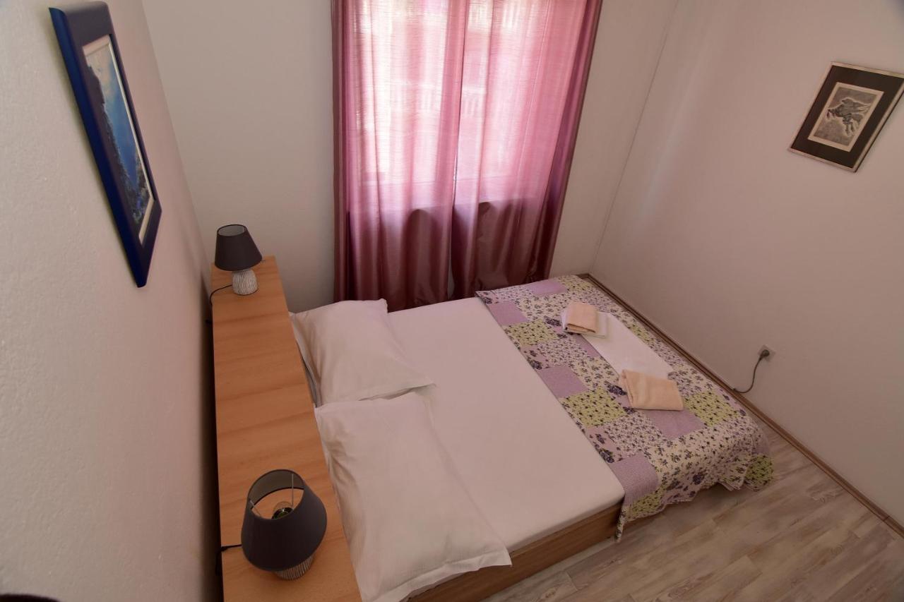 Apartments Dobrinic Makarska Esterno foto