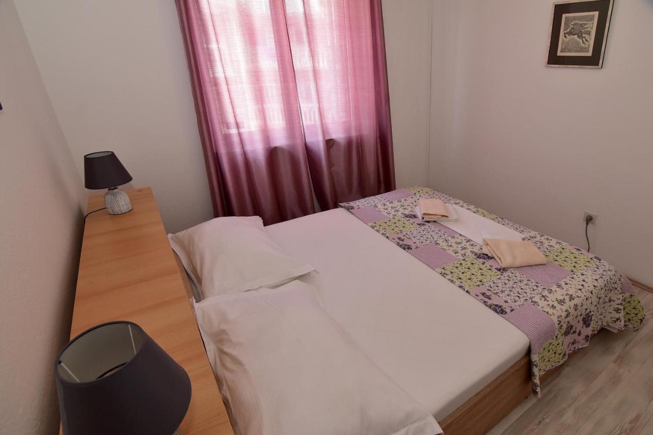 Apartments Dobrinic Makarska Esterno foto