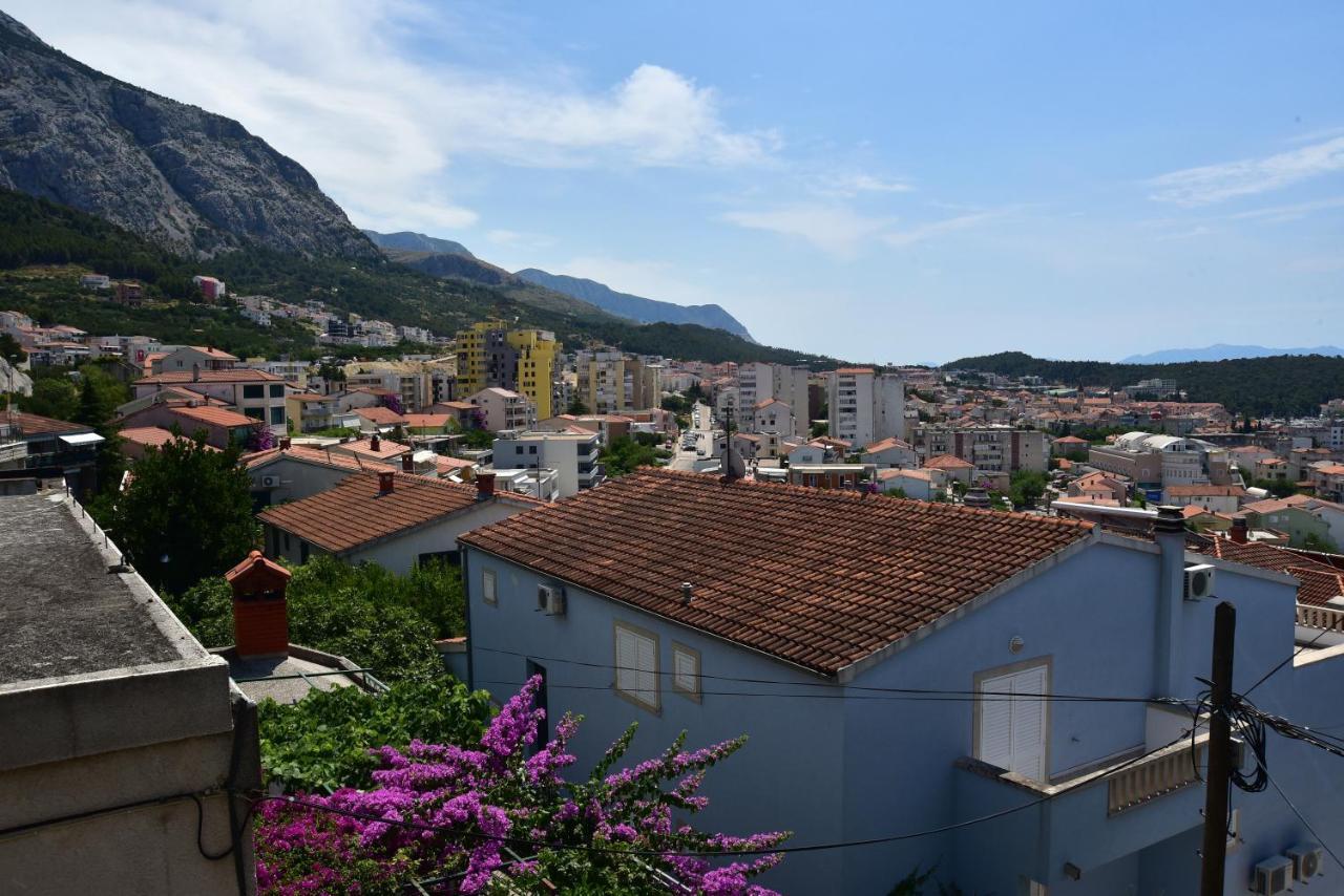 Apartments Dobrinic Makarska Esterno foto