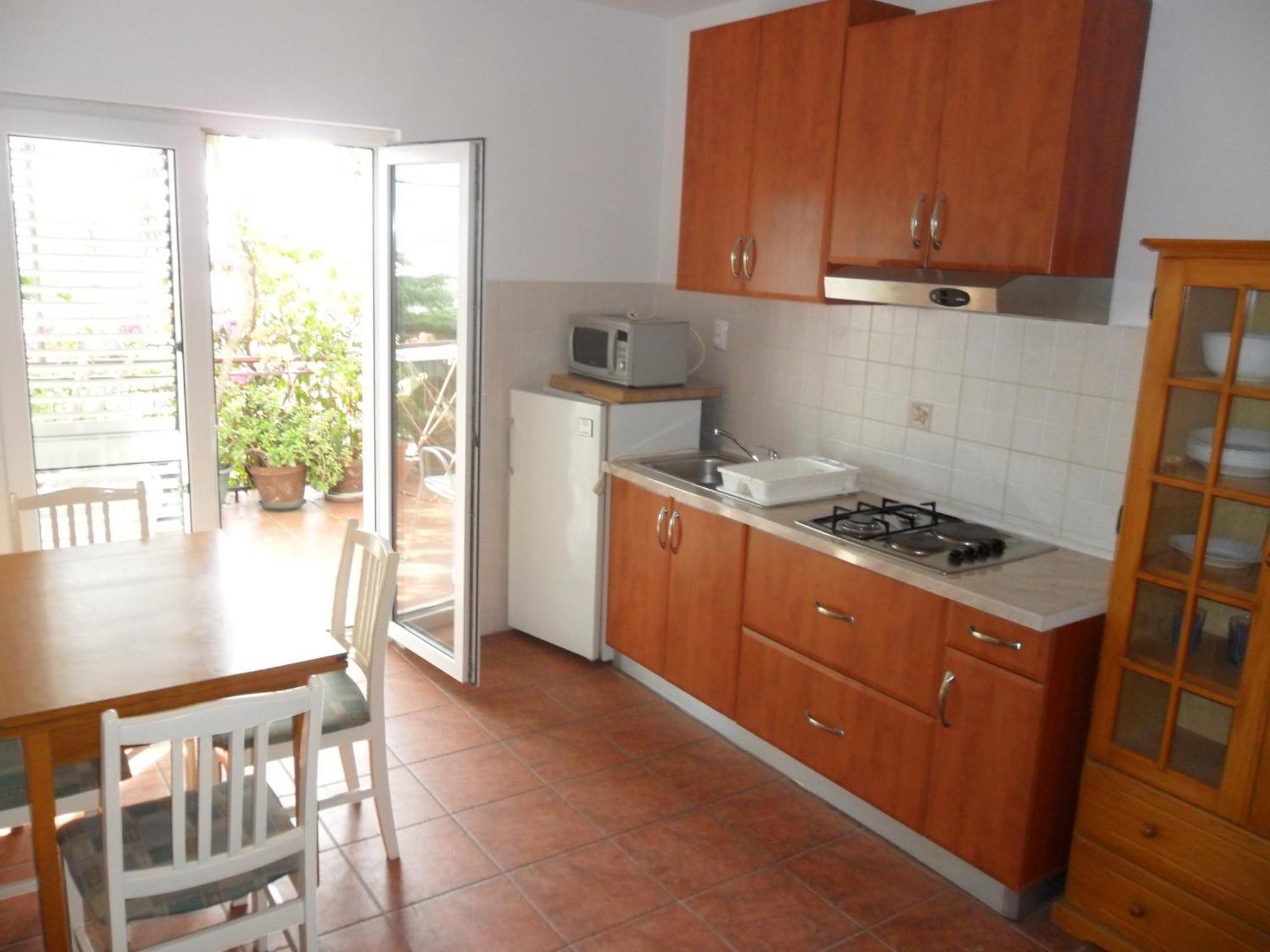 Apartments Dobrinic Makarska Esterno foto